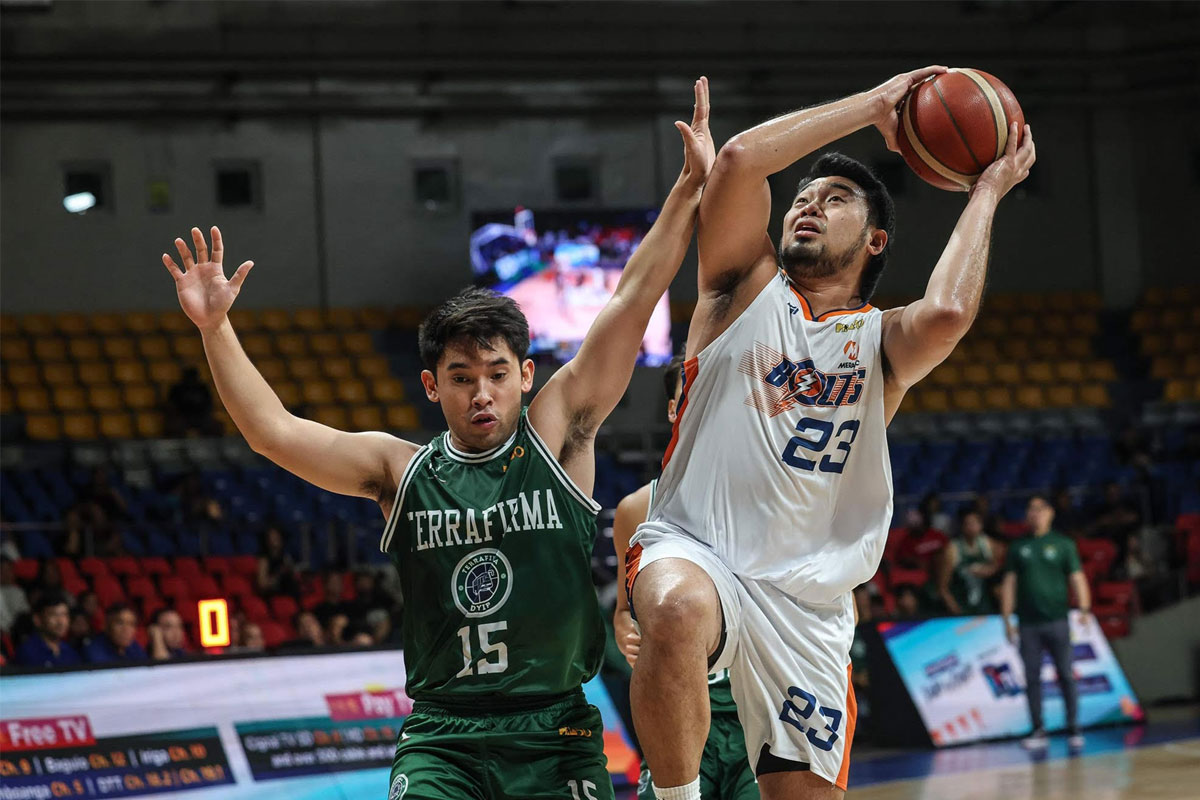 雖然在首場 雖然在首場